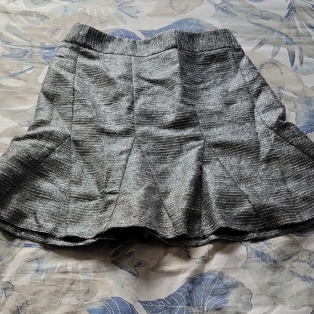 Banana Republic Black and Gray A-Line Skirt